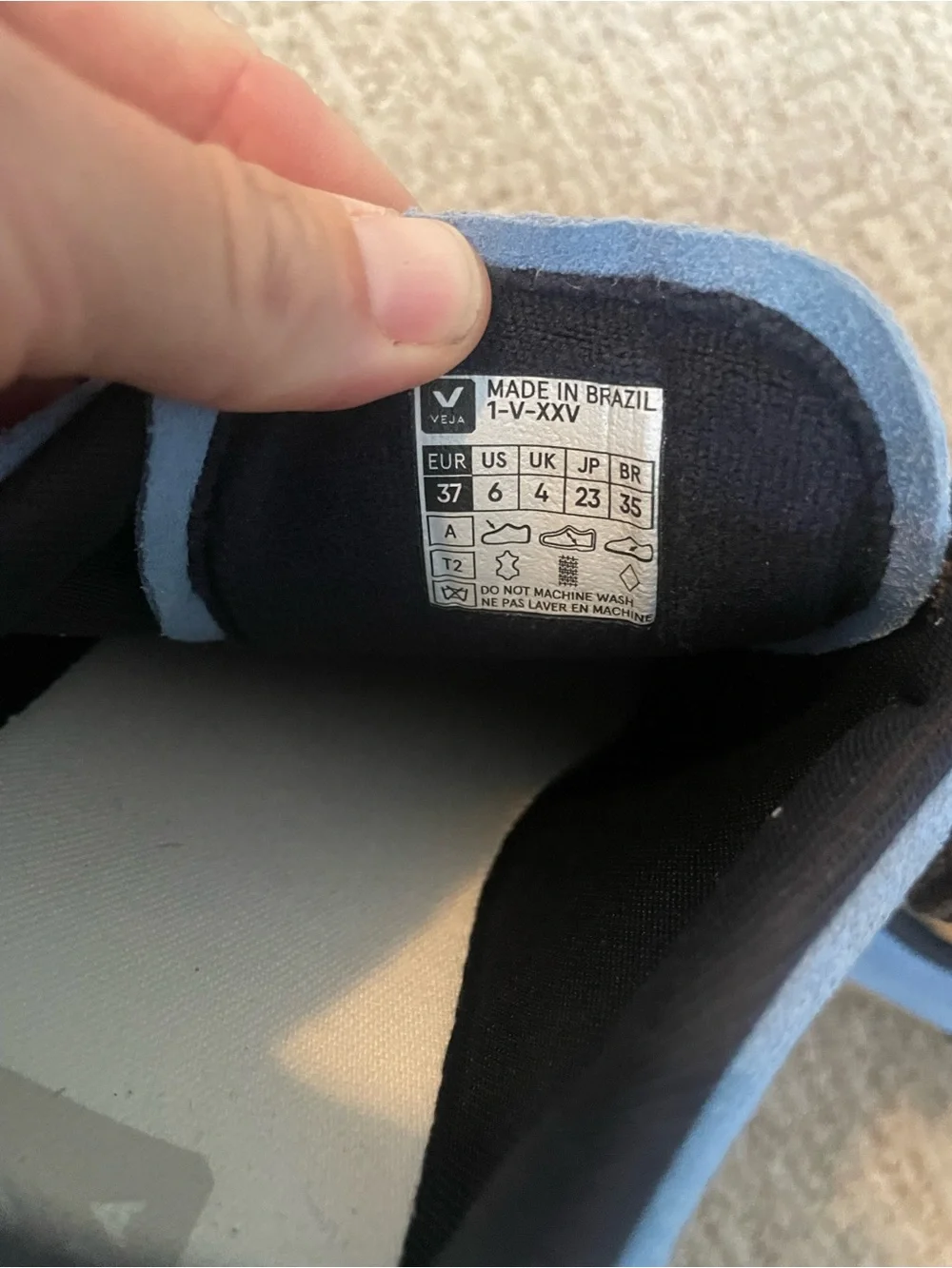 Veja like new